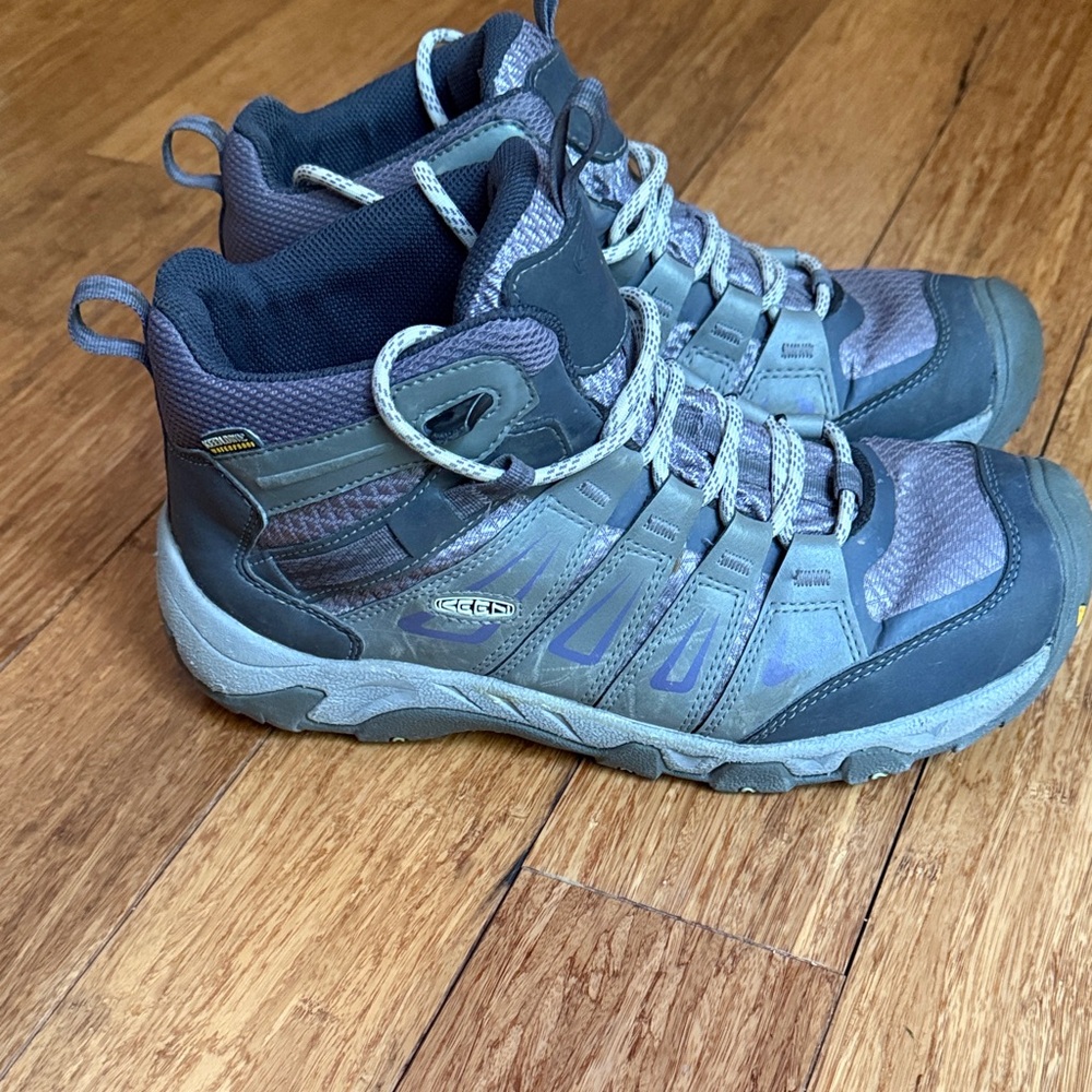 Keen Women's Gray and Blue Hiking Boots